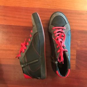 Men’s  GBX 3-4 vulcanized hi-Top sneaker .